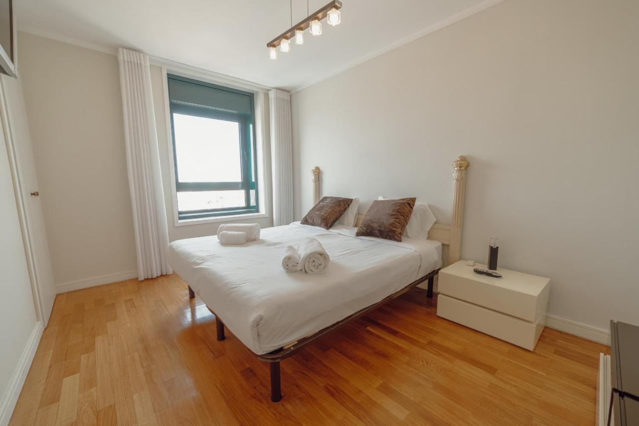 Apartamento Downtown Grand Tower View By Vacationy OOporto Exterior foto